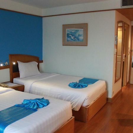 Chon Inter Hotel Чонбури Екстериор снимка