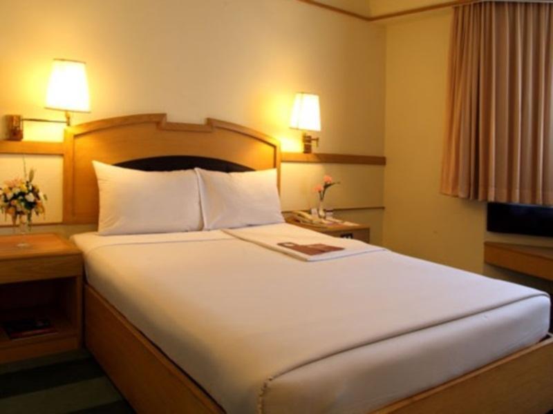 Chon Inter Hotel Чонбури Стая снимка
