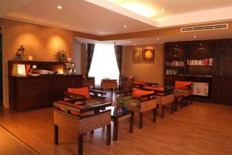 Chon Inter Hotel Чонбури Интериор снимка
