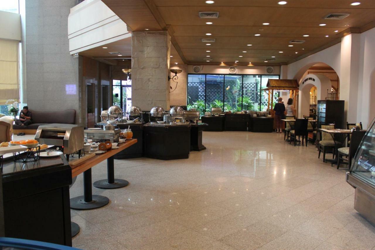 Chon Inter Hotel Чонбури Екстериор снимка