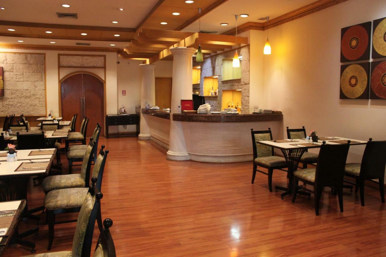 Chon Inter Hotel Чонбури Екстериор снимка