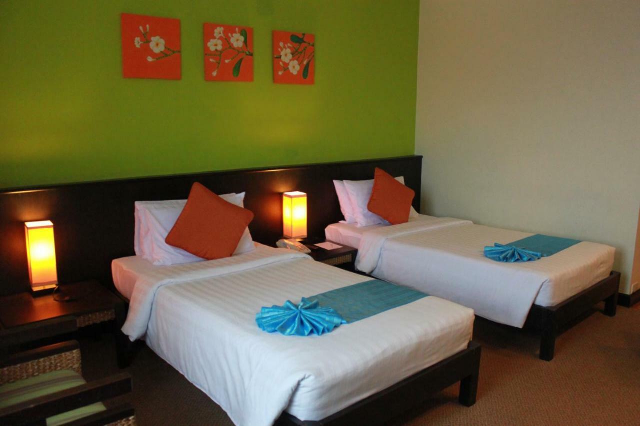 Chon Inter Hotel Чонбури Екстериор снимка