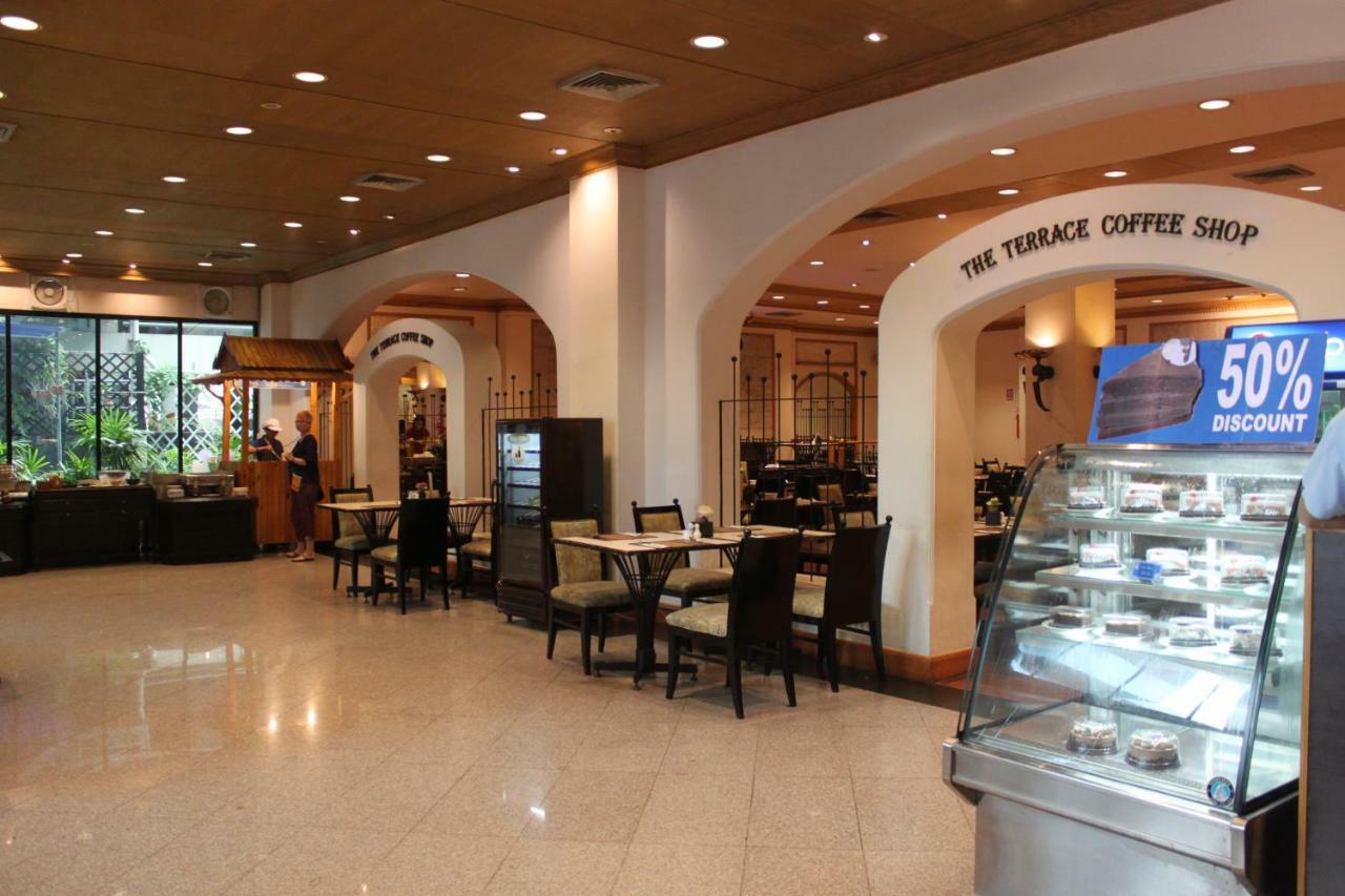Chon Inter Hotel Чонбури Екстериор снимка